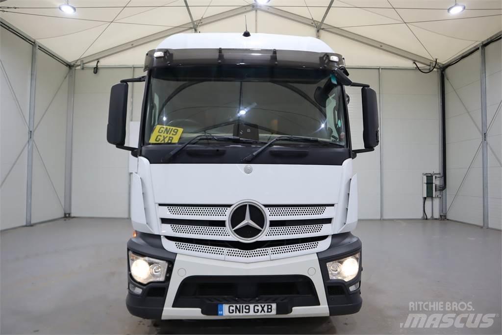 Mercedes-Benz Actros 1840 牵引车