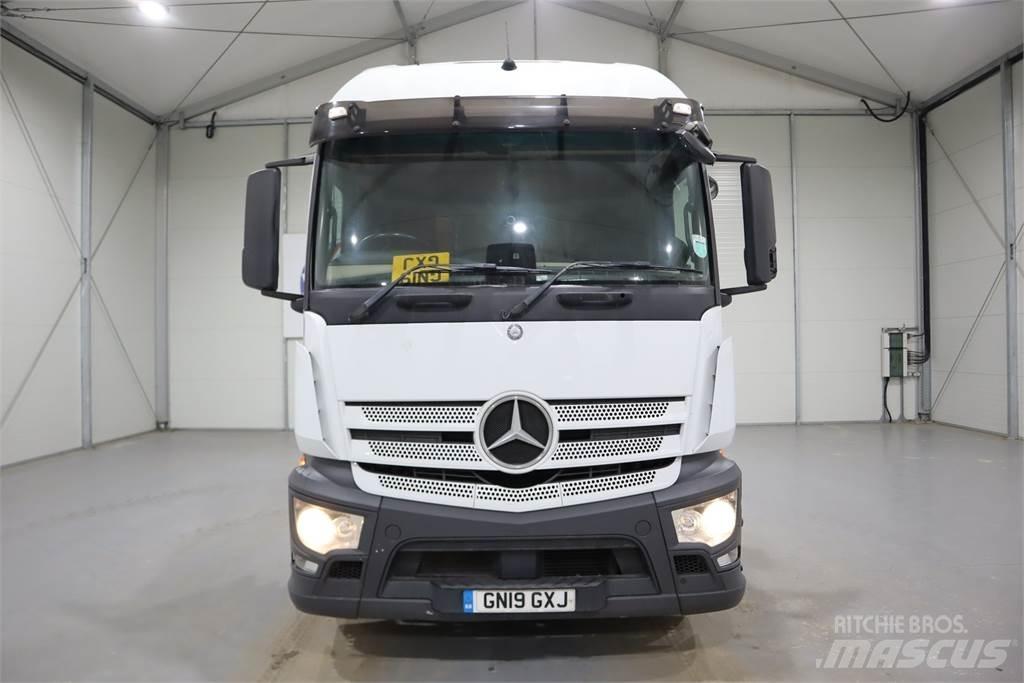 Mercedes-Benz Actros 1840 牵引车