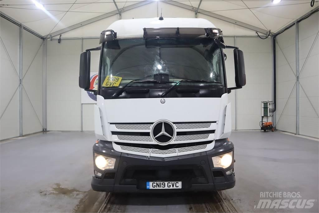 Mercedes-Benz Actros 1840 牵引车