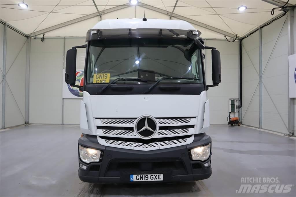 Mercedes-Benz Actros 1840 牵引车