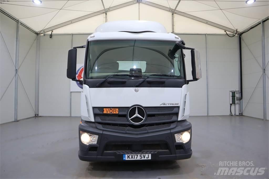 Mercedes-Benz Actros 1840 牵引车