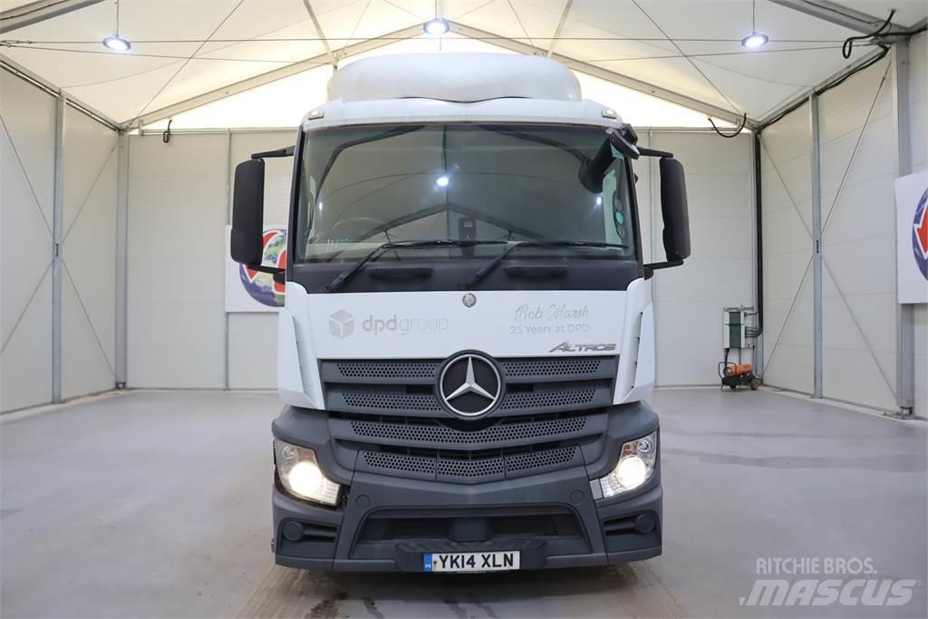 Mercedes-Benz Actros 1840 牵引车