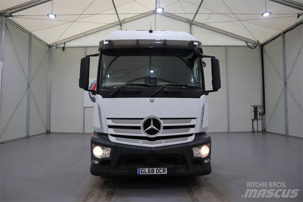 Mercedes-Benz ACTROS 1840 牵引车