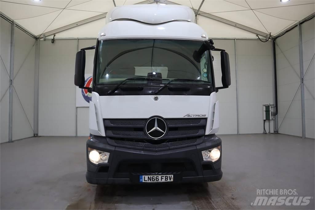 Mercedes-Benz ACTROS 1843 牵引车