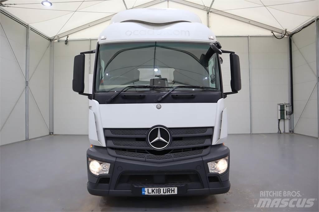 Mercedes-Benz Actros 1843 牵引车