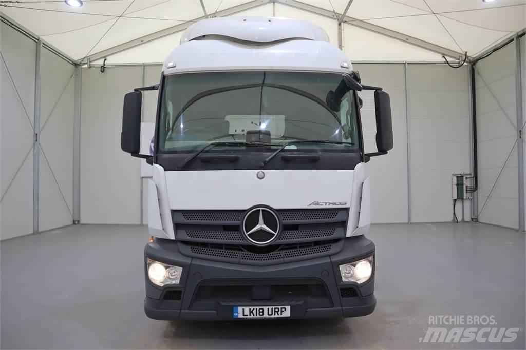 Mercedes-Benz Actros 1843 牵引车
