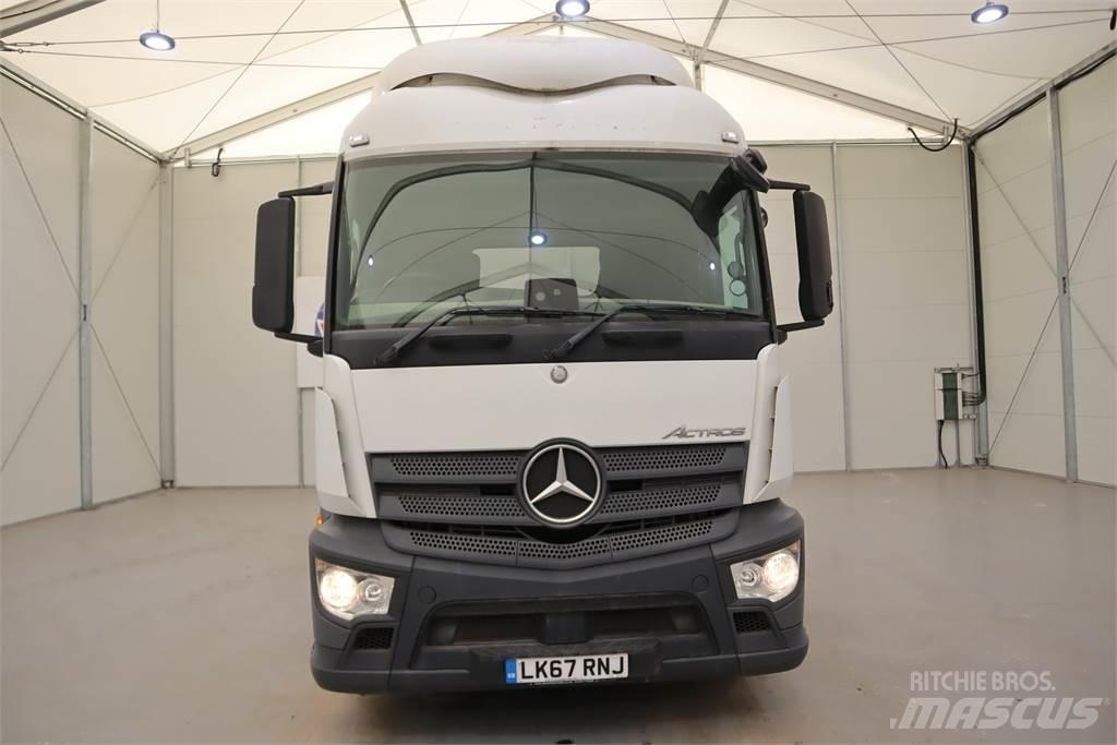 Mercedes-Benz Actros 1843 牵引车