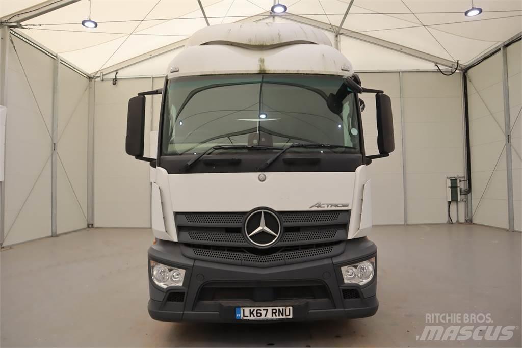 Mercedes-Benz Actros 1843 牵引车