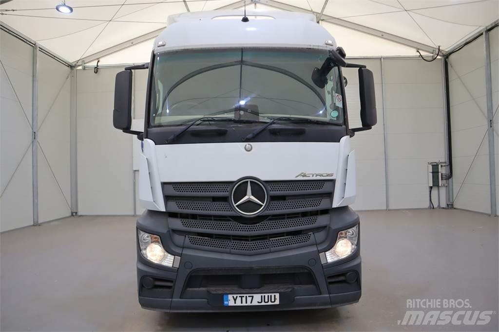 Mercedes-Benz Actros 1843 牵引车