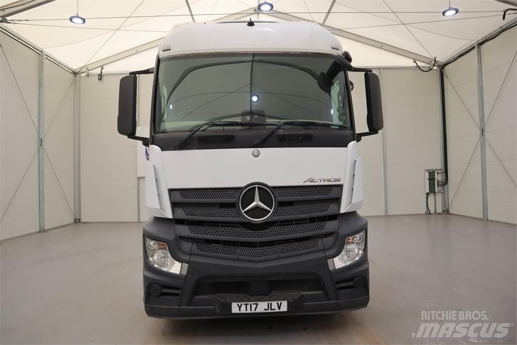 Mercedes-Benz Actros 1843 牵引车