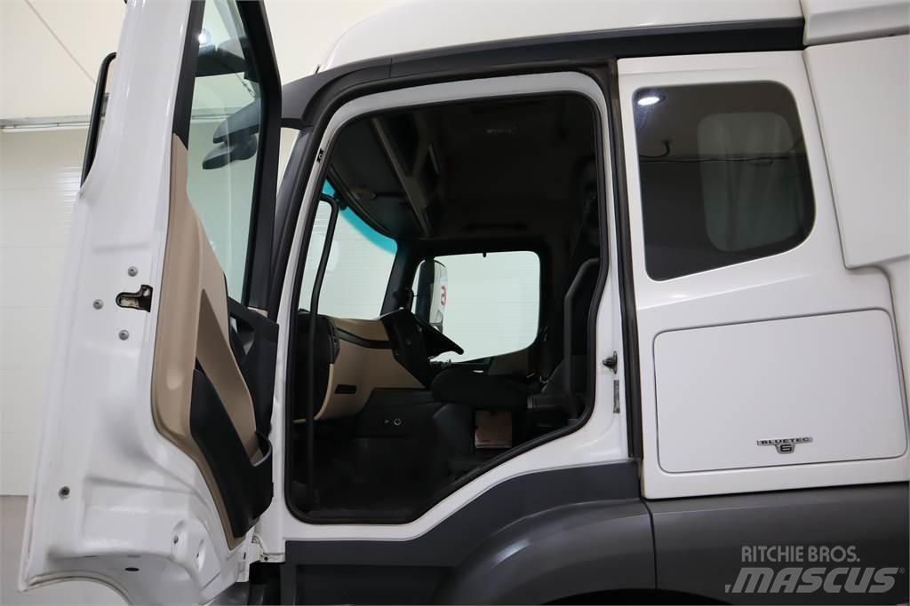 Mercedes-Benz Actros 1843 牵引车