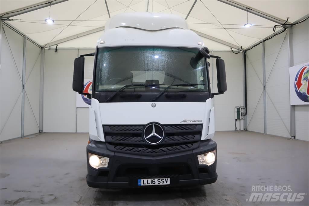 Mercedes-Benz Actros 1843 牵引车