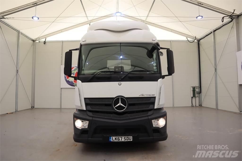 Mercedes-Benz Actros 1843 牵引车