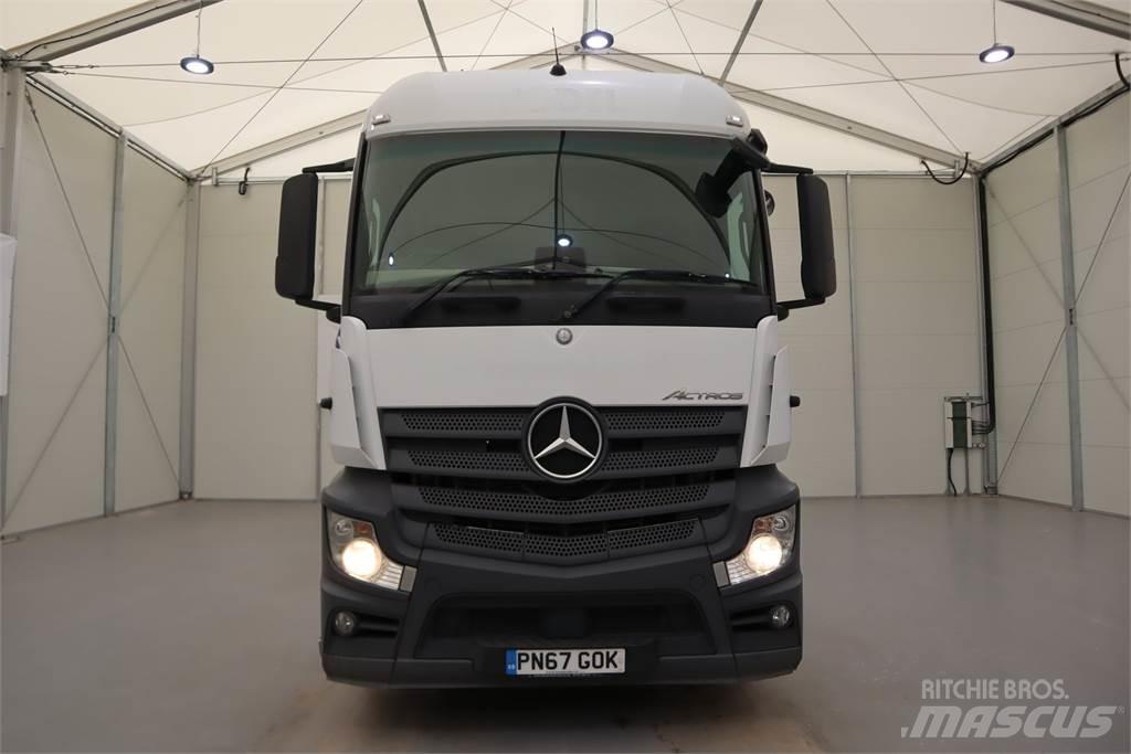Mercedes-Benz ACTROS 1846 牵引车