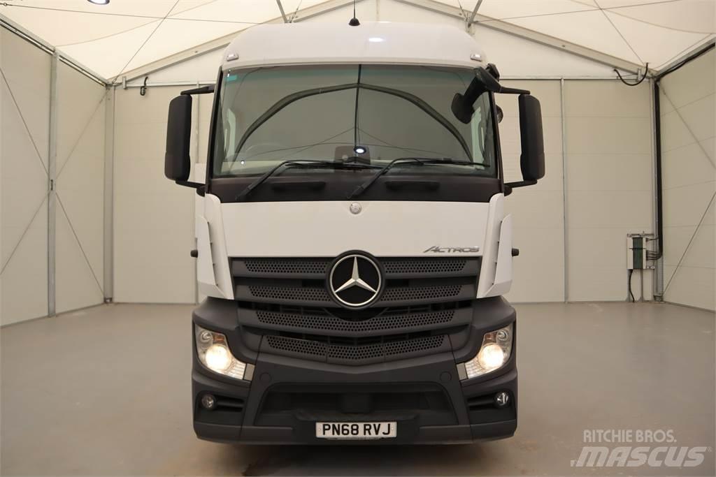 Mercedes-Benz ACTROS 1846 牵引车