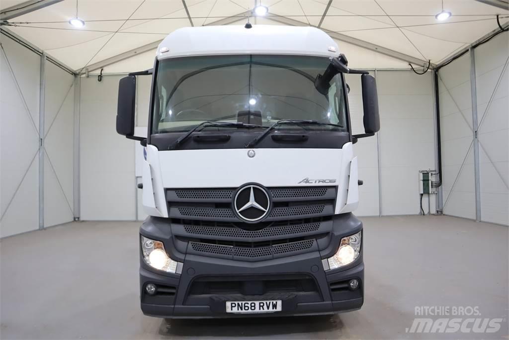 Mercedes-Benz ACTROS 1846 牵引车