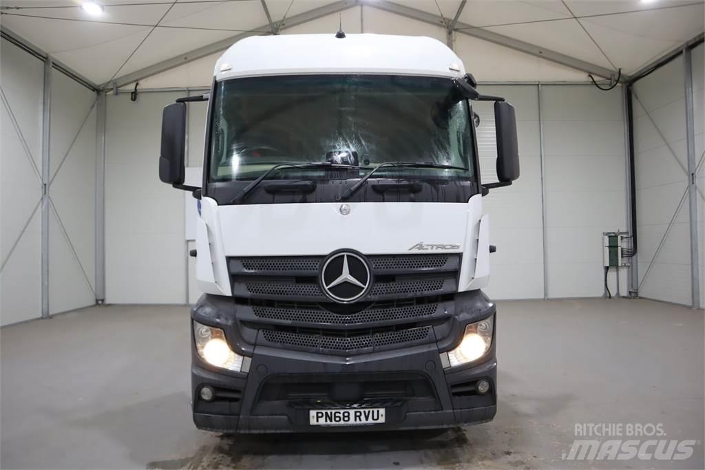 Mercedes-Benz ACTROS 1846 牵引车