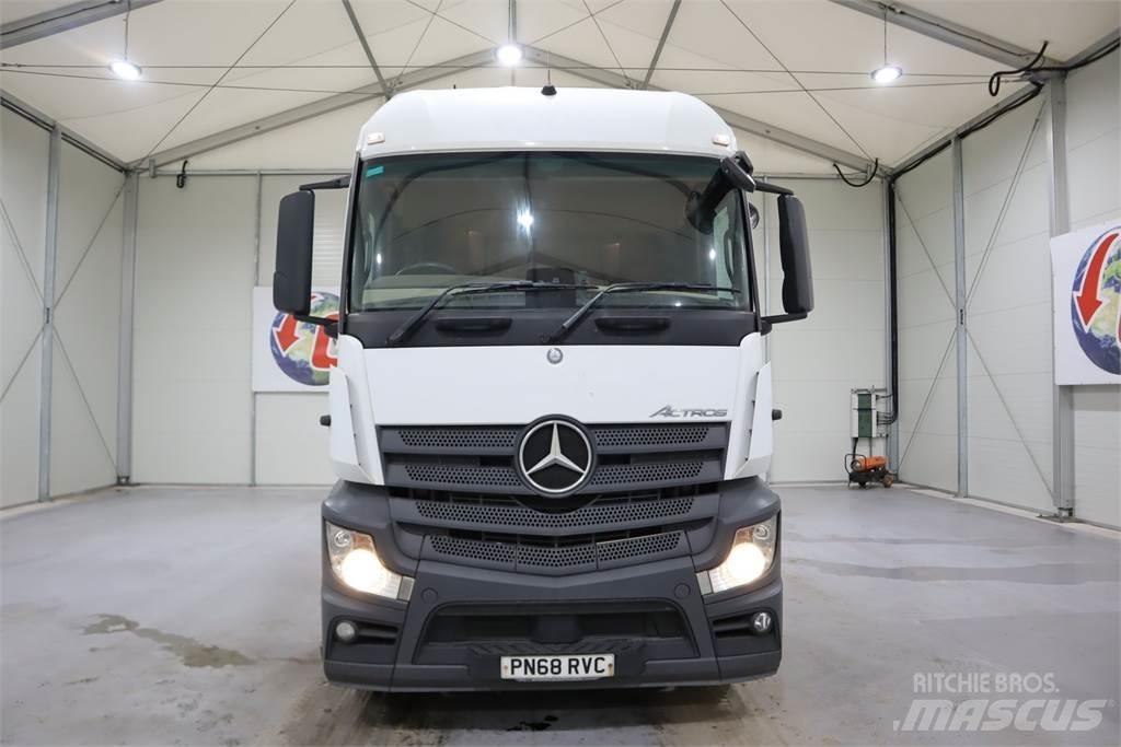 Mercedes-Benz ACTROS 1846 牵引车