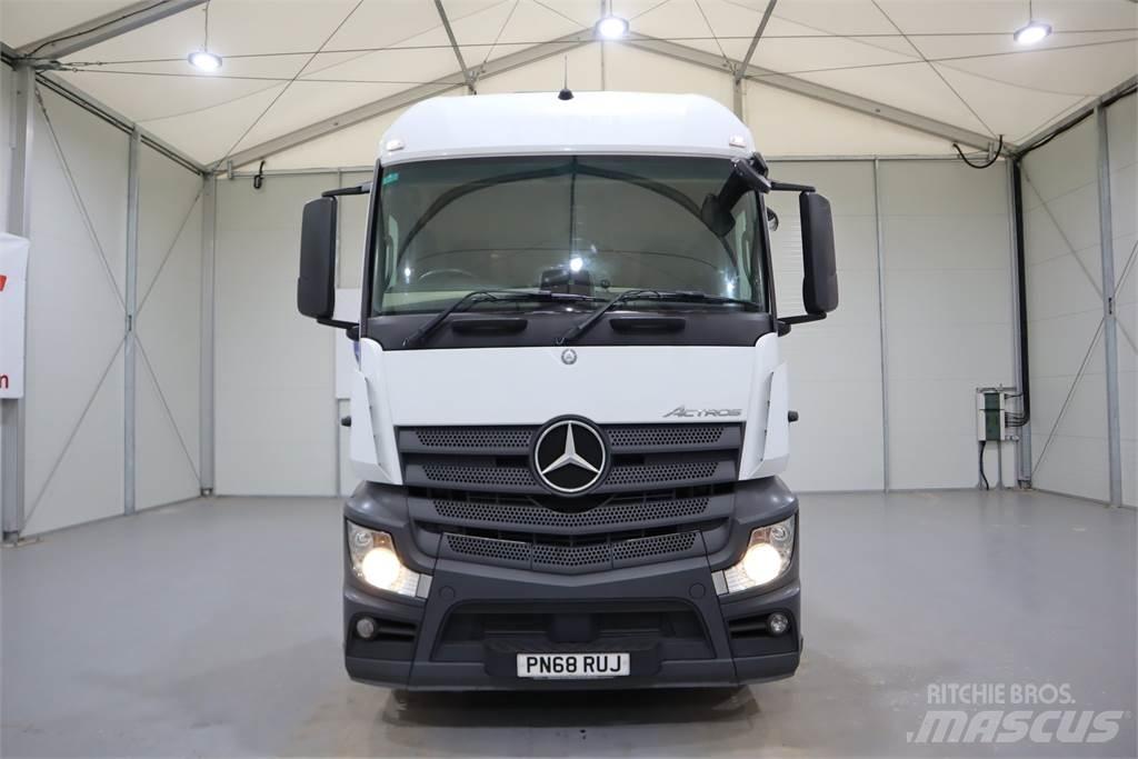 Mercedes-Benz ACTROS 1846 牵引车
