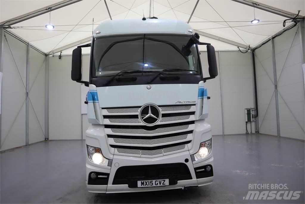 Mercedes-Benz Actros 2345 牵引车