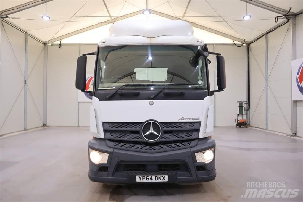 Mercedes-Benz Actros 2540 牵引车