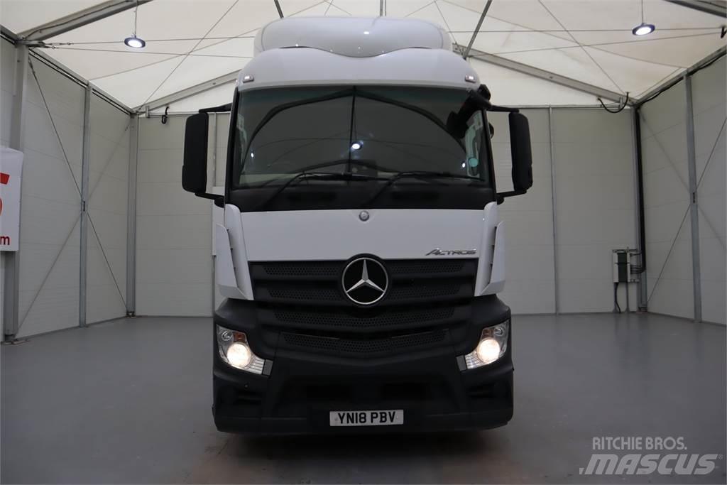 Mercedes-Benz ACTROS 2543 牵引车