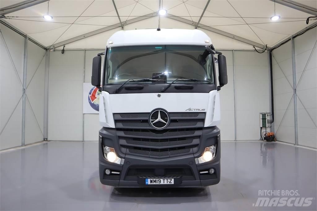 Mercedes-Benz Actros 2543 牵引车