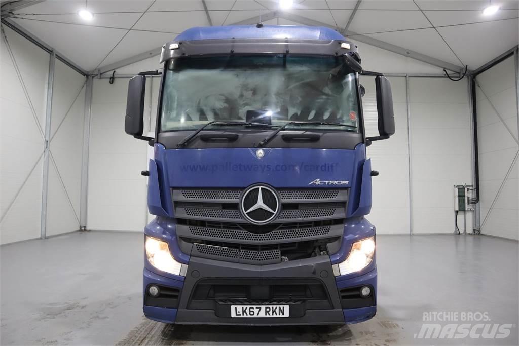 Mercedes-Benz ACTROS 2543 牵引车