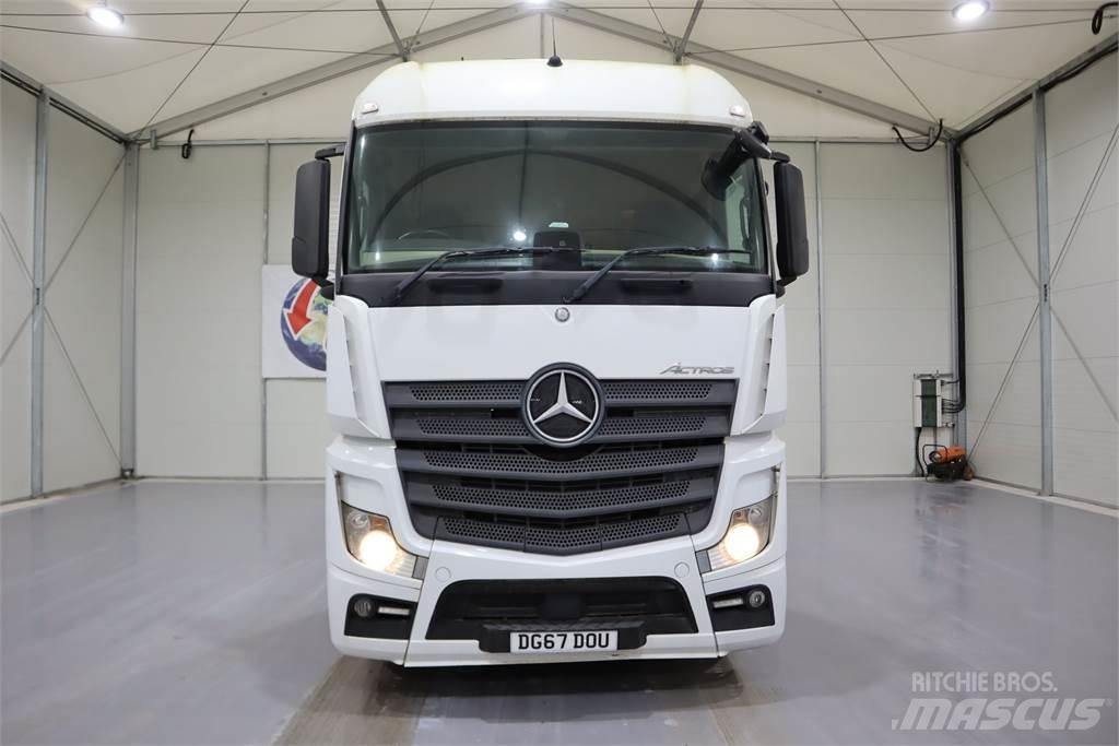 Mercedes-Benz Actros 2545 牵引车