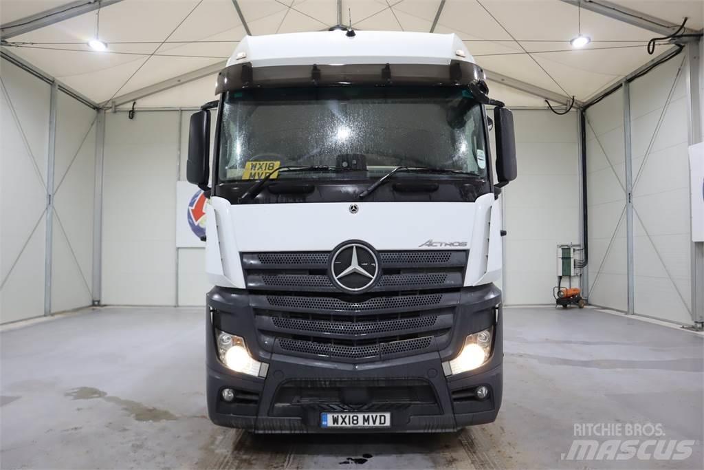 Mercedes-Benz Actros 2545 牵引车