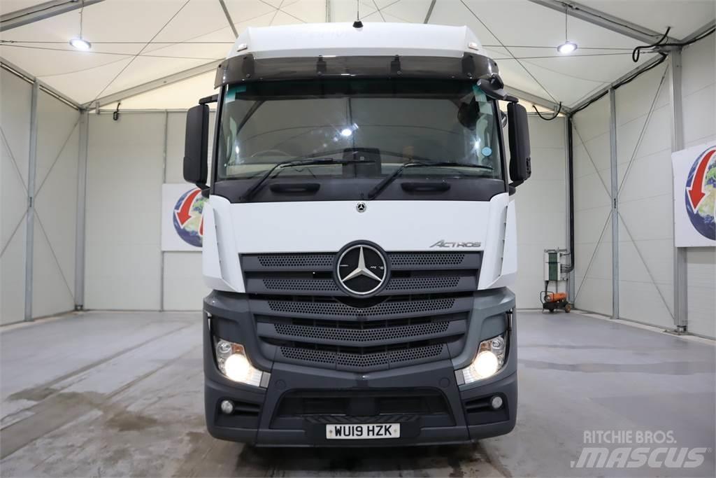 Mercedes-Benz Actros 2545 牵引车