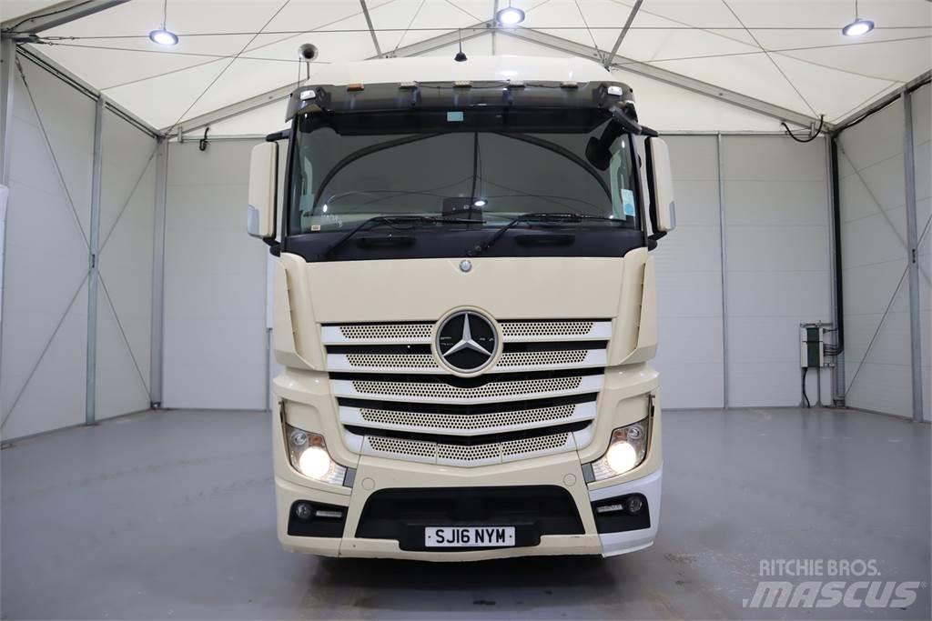 Mercedes-Benz Actros 2545 牵引车