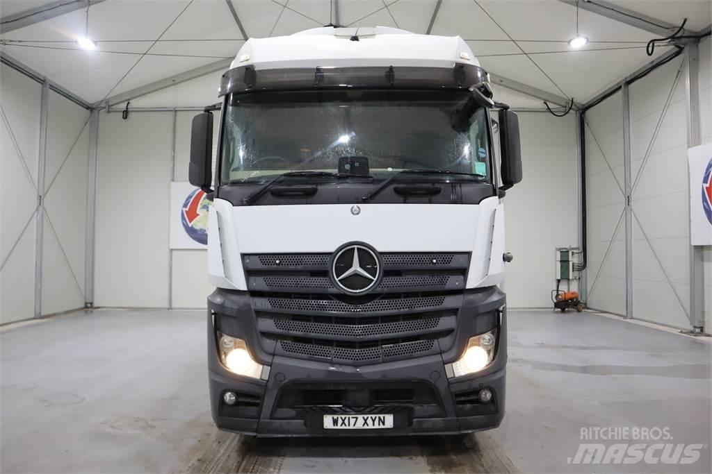 Mercedes-Benz Actros 2545 牵引车