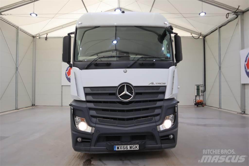 Mercedes-Benz Actros 2545 牵引车