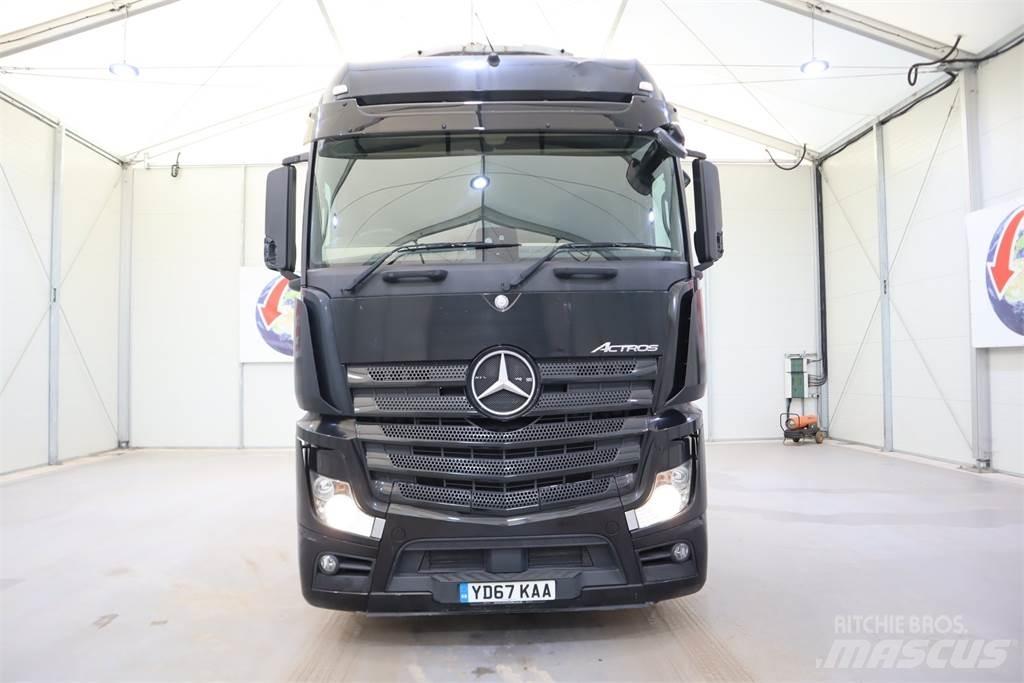 Mercedes-Benz Actros 2545 牵引车