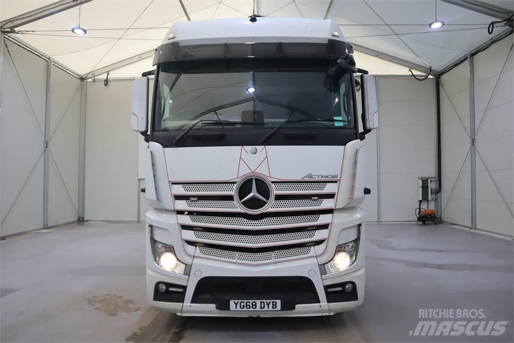 Mercedes-Benz Actros 2545 牵引车
