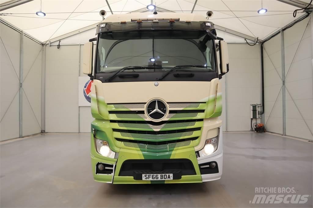 Mercedes-Benz Actros 2545 牵引车