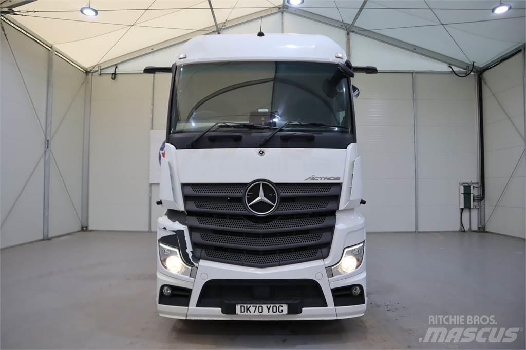 Mercedes-Benz Actros 2545 牵引车