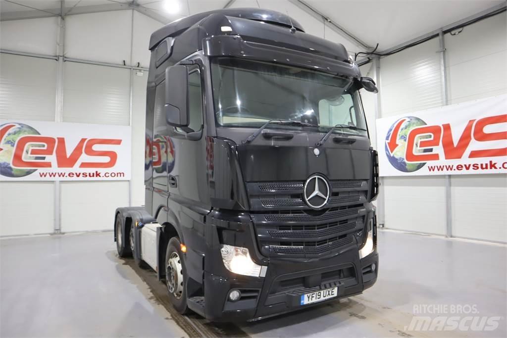 Mercedes-Benz Actros 2545 牵引车