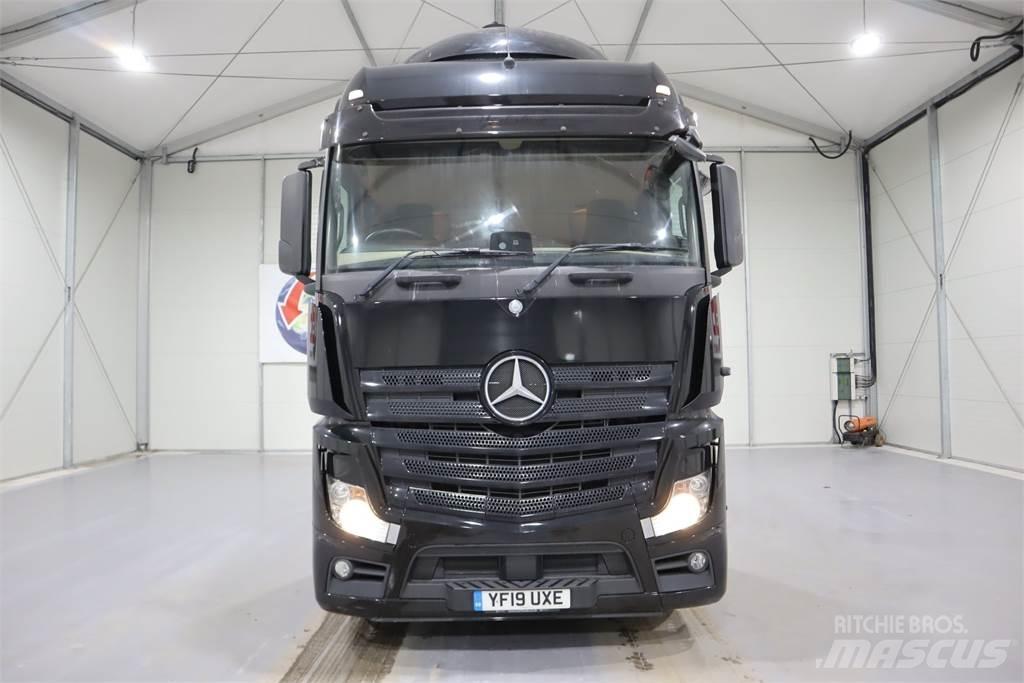Mercedes-Benz Actros 2545 牵引车
