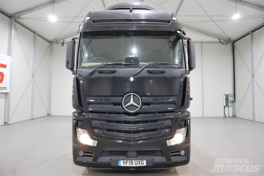 Mercedes-Benz Actros 2545 牵引车