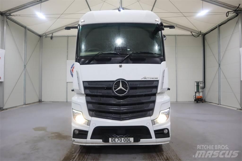 Mercedes-Benz Actros 2545 牵引车