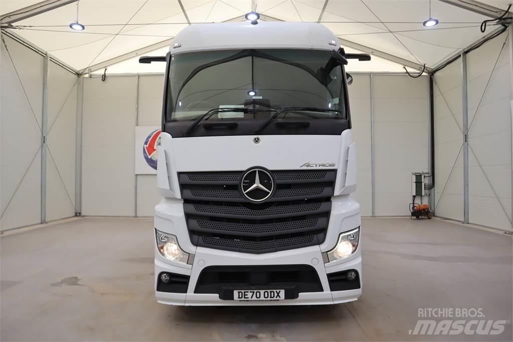 Mercedes-Benz Actros 2545 牵引车