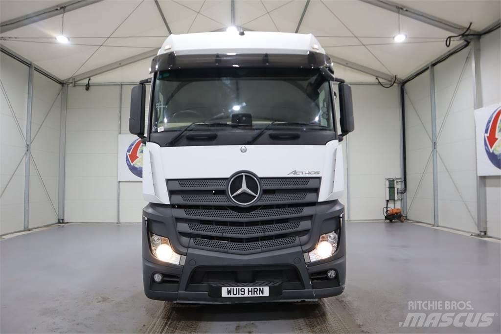 Mercedes-Benz Actros 2545 牵引车
