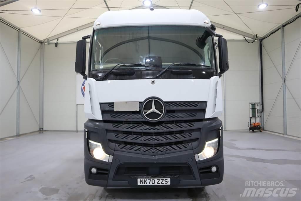 Mercedes-Benz Actros 2545 牵引车