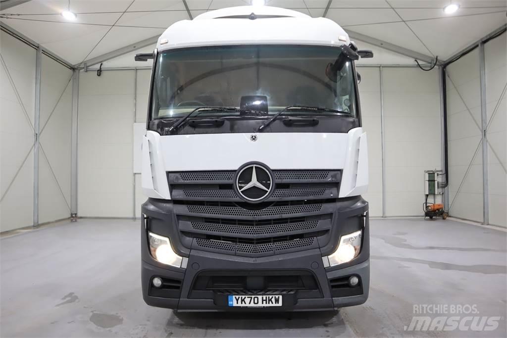 Mercedes-Benz Actros 2545 牵引车