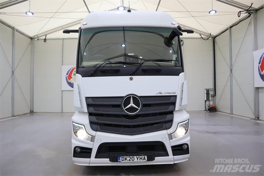 Mercedes-Benz Actros 2545 牵引车