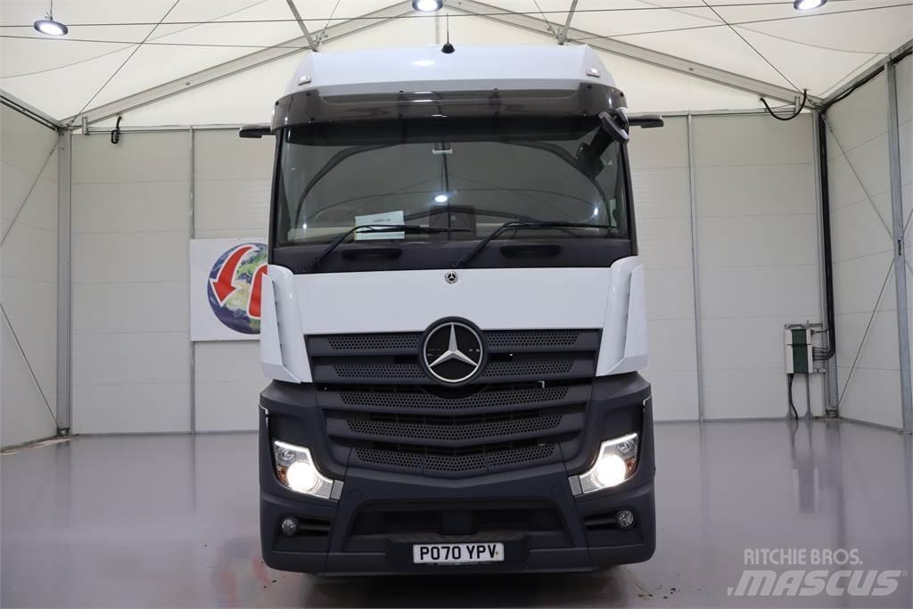 Mercedes-Benz Actros 2545 牵引车