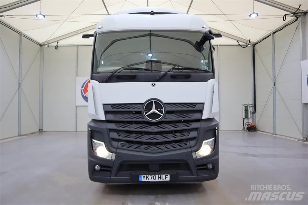 Mercedes-Benz Actros 2545 牵引车