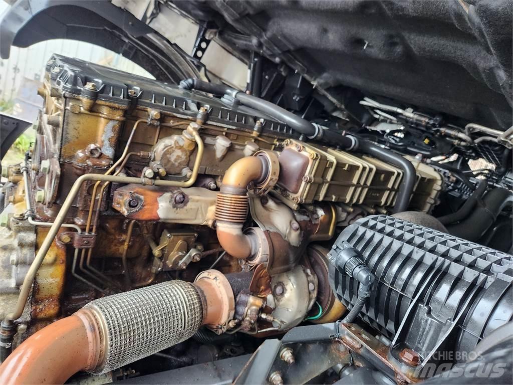 Mercedes-Benz ACTROS 2545 牵引车